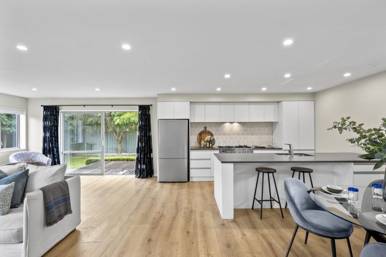 Photo of property in 29 Meadow Street, Papanui, Christchurch, 8052