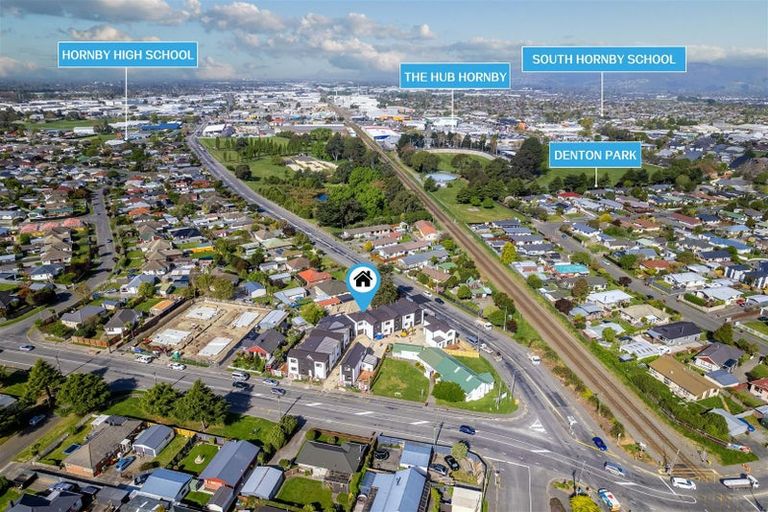 Photo of property in 7/4 Gilberthorpes Road, Islington, Christchurch, 8042