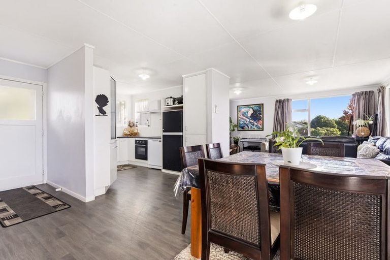 Photo of property in 77 Marshall Avenue, Richmond Heights, Taupo, 3330