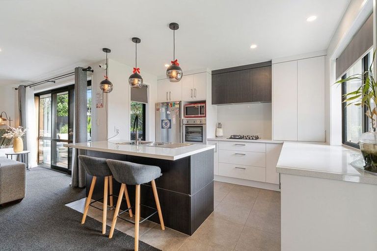 Photo of property in 25 Captain Mitchell Drive, Opaheke, Papakura, 2113