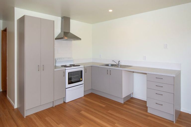 Photo of property in 106 Bickerton Street, Wainoni, Christchurch, 8061