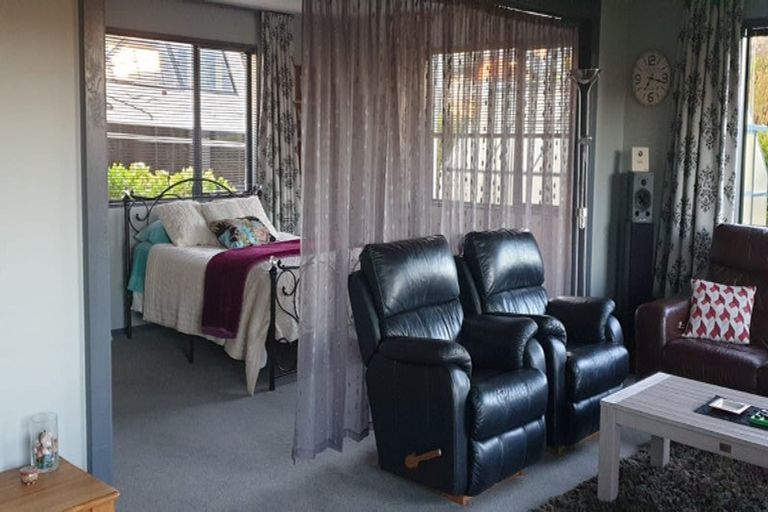 Photo of property in 59 James Drive, Diamond Harbour,  8971