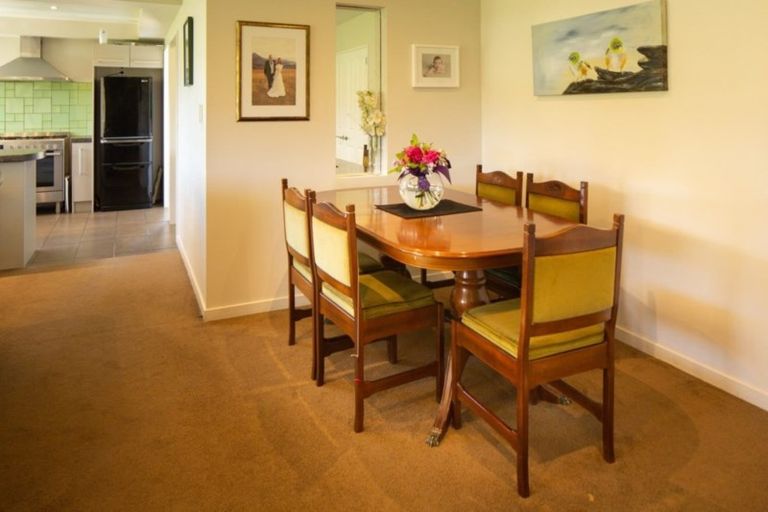 Photo of property in 12 Herries Lane, Lake Hayes, Queenstown, 9304