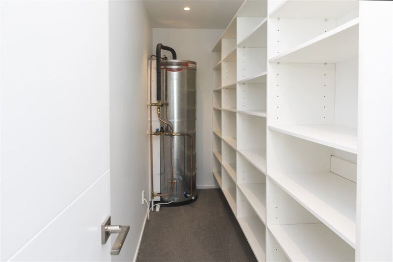 Photo of property in 32 Devonport Lane, St Albans, Christchurch, 8014