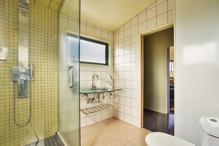 Photo of property in 5 Roseneath Place, Birkdale, Auckland, 0626