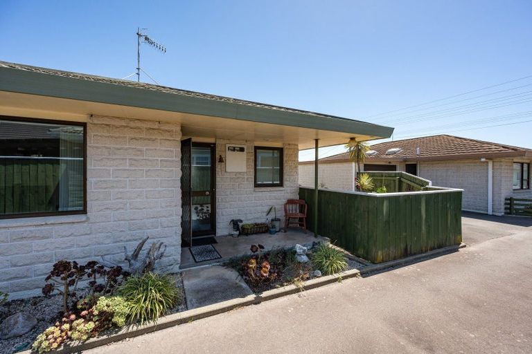 Photo of property in 2/14 Marsden Road, Stoke, Nelson, 7011
