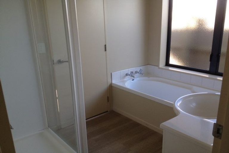 Photo of property in 8b Othello Drive, Rolleston, 7614