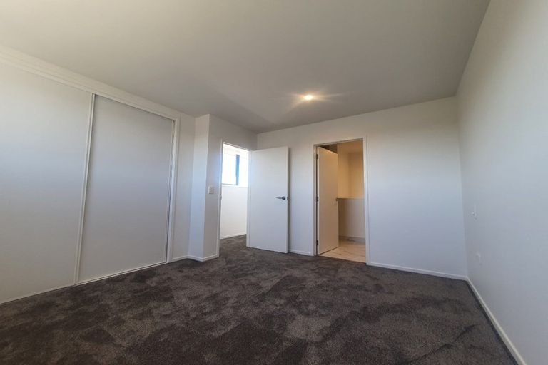 Photo of property in 9/59 Neil Avenue, Te Atatu Peninsula, Auckland, 0610