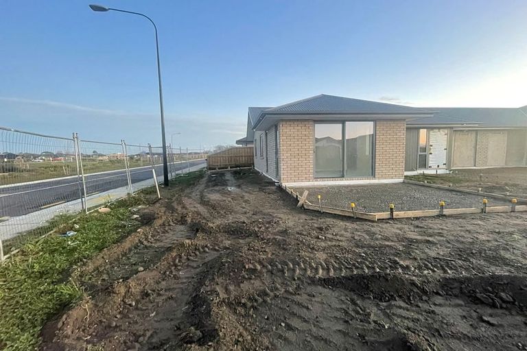 Photo of property in 13 Ellmers Street, Woodend, 7691