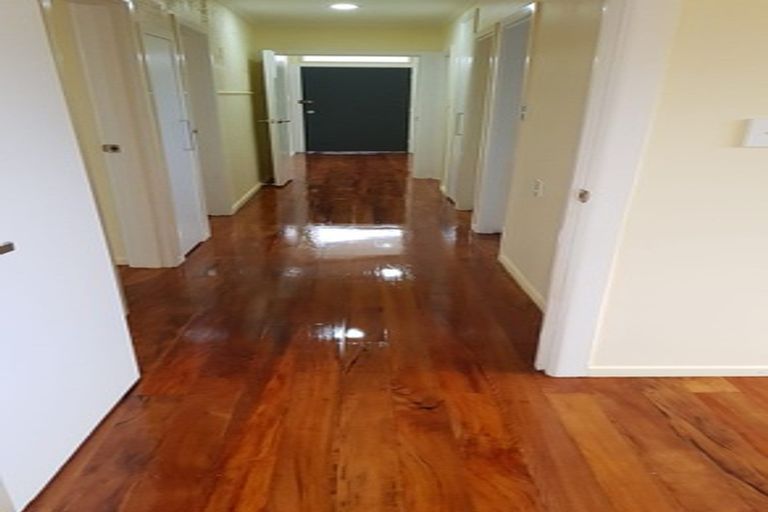 Photo of property in 108 Rathgar Road, Henderson, Auckland, 0610