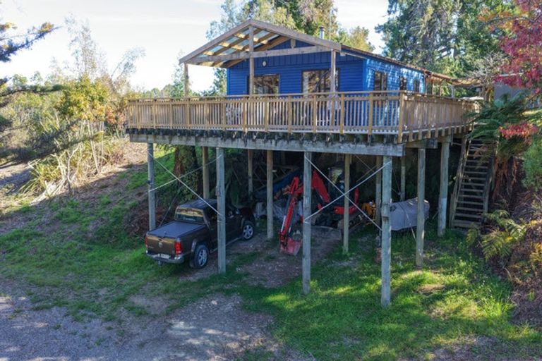 Photo of property in 111 Pomona Road, Ruby Bay, Upper Moutere, 7173