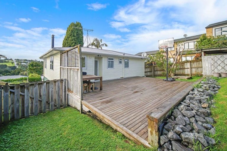 Photo of property in 5 Flynn Street, Birkdale, Auckland, 0626