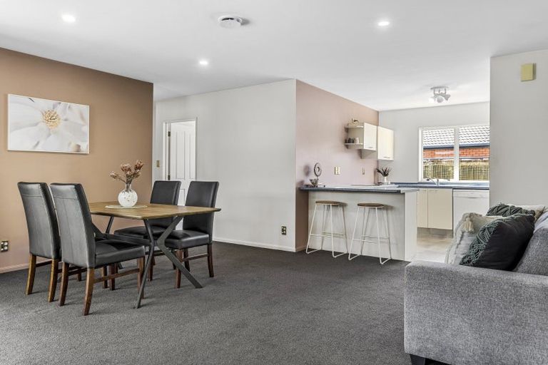 Photo of property in 2 Gerald Beattie Lane, Rangiora, 7400