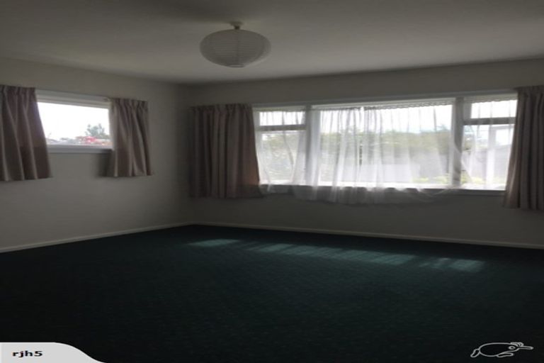Photo of property in 71 Bretts Road, St Albans, Christchurch, 8052