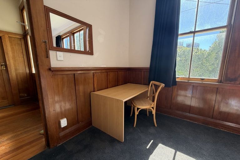 Photo of property in 48 Aurora Terrace, Kelburn, Wellington, 6012