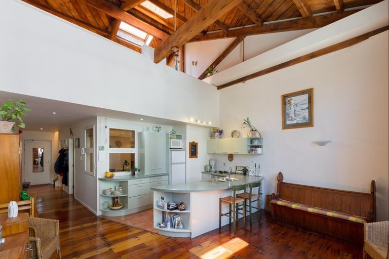 Photo of property in Maison Cabriole Building, 60u5 Courtenay Place, Te Aro, Wellington, 6011