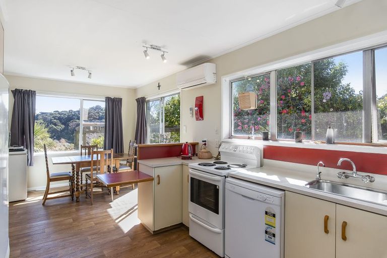 Photo of property in 18 Mamaku Street, Paraparaumu, 5032