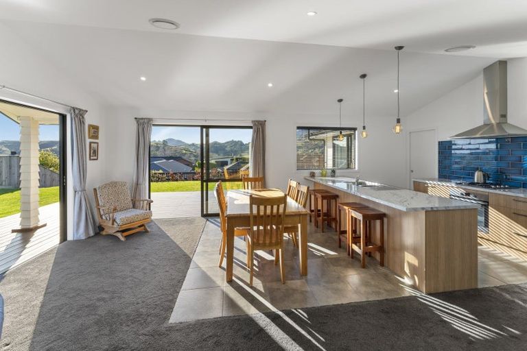 Photo of property in 8 Huntaway Close, Stoke, Nelson, 7011