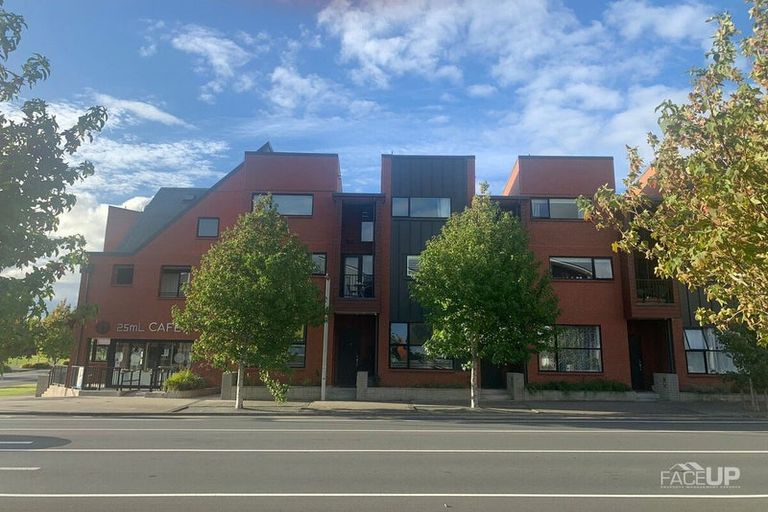 Photo of property in 78 Hobsonville Point Road, Hobsonville, Auckland, 0616