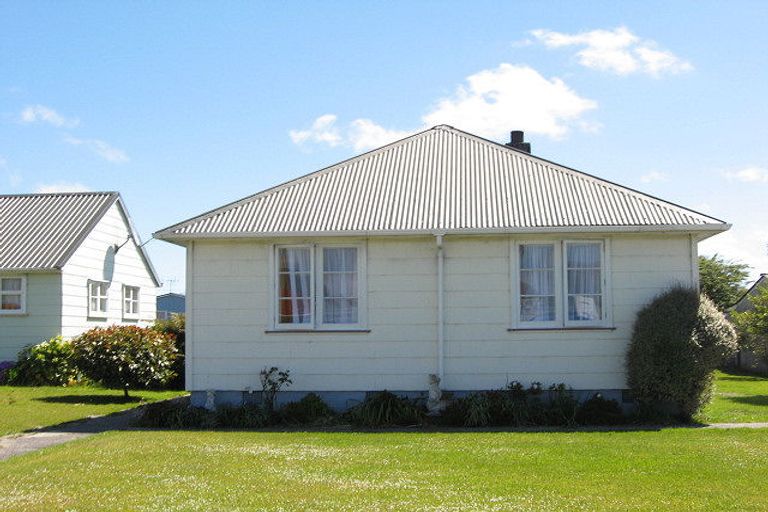 Photo of property in 4 Gothard Place, Westport, 7825