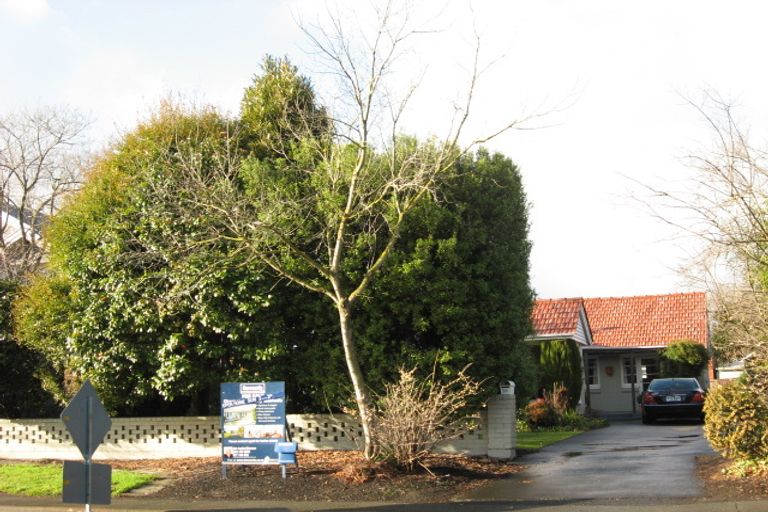 Photo of property in 76 Innes Road, St Albans, Christchurch, 8052