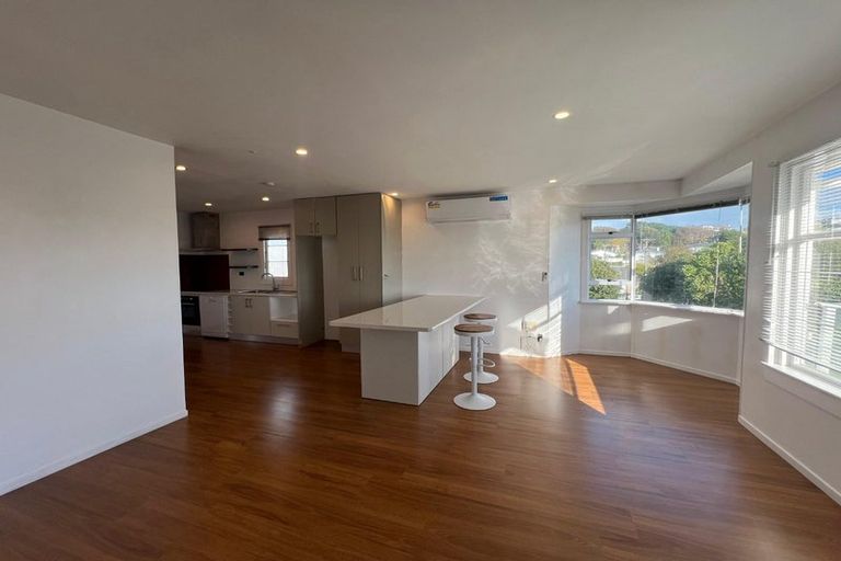 Photo of property in 11 Chilman Street, Strandon, New Plymouth, 4312