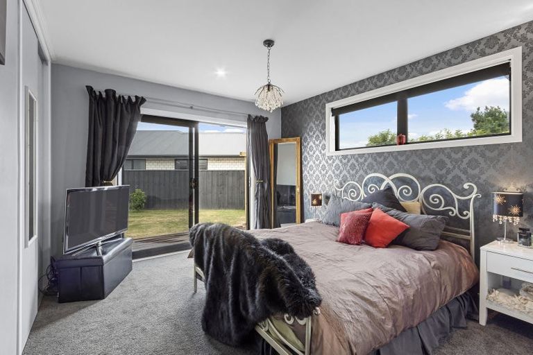 Photo of property in 19 Delapre Drive, Rolleston, 7615