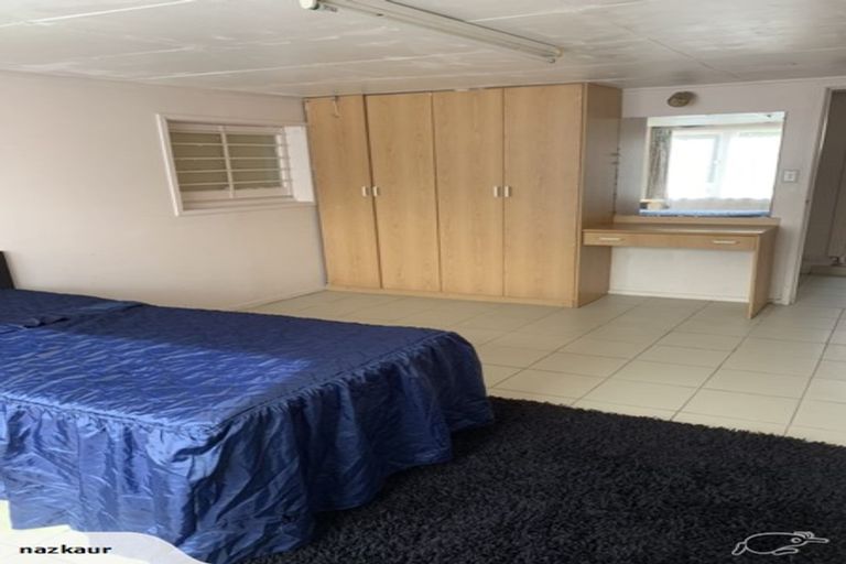 Photo of property in 66 Lynwood Road, New Lynn, Auckland, 0600