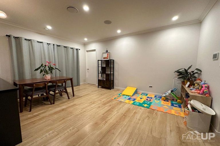 Photo of property in 21 Holcroft Street, Papakura, 2110