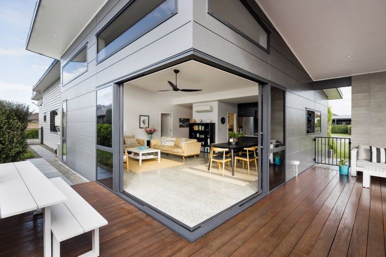 Photo of property in 10 Kowhai Drive, Cambridge, 3434