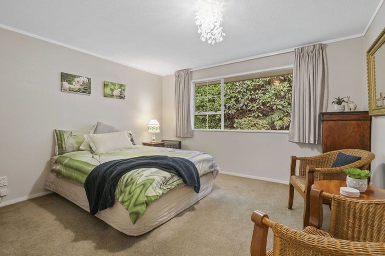 Photo of property in 35 Fendalton Crescent, Pinehaven, Upper Hutt, 5019