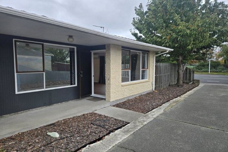 Photo of property in 1/8 Peer Street, Upper Riccarton, Christchurch, 8041