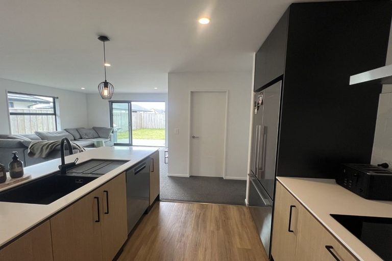 Photo of property in 8 Eileen Way, Rolleston, 7615