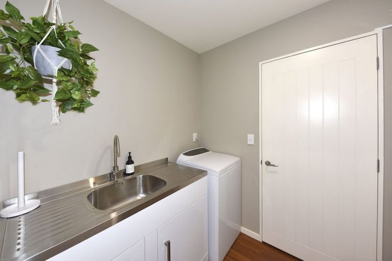 Photo of property in 37 Mcmahon Drive, Aidanfield, Christchurch, 8025