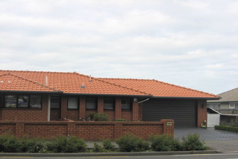 Photo of property in 2/254 Harewood Road, Bishopdale, Christchurch, 8053