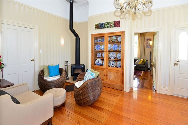 Photo of property in 306 Glengarry Road, Glen Eden, Auckland, 0602