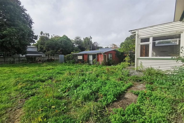 Photo of property in 25 Fifield Terrace, Waltham, Christchurch, 8023