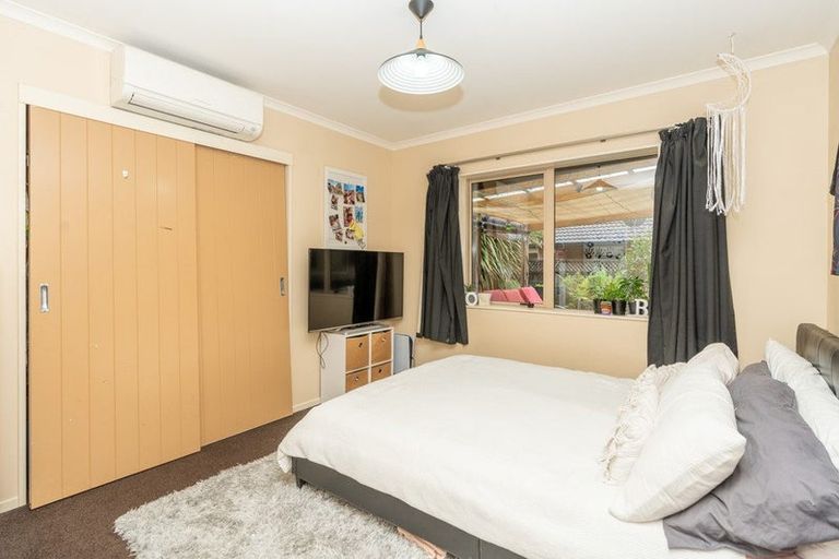 Photo of property in 3 Nottingham Drive, Hamilton East, Hamilton, 3216