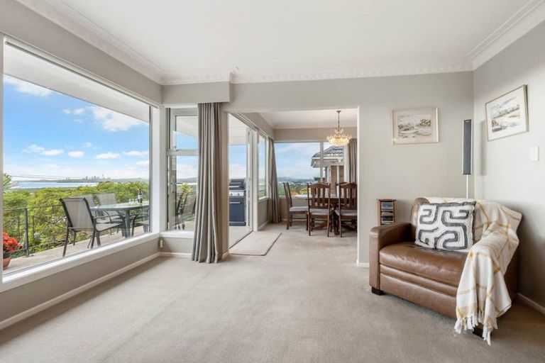 Photo of property in 76 Jaemont Avenue, Te Atatu South, Auckland, 0610