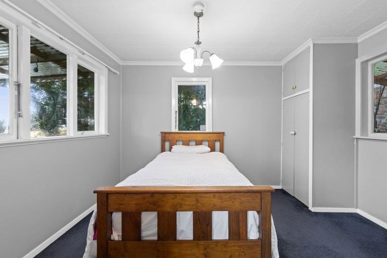 Photo of property in 2 Gurney Road, Kelson, Lower Hutt, 5010