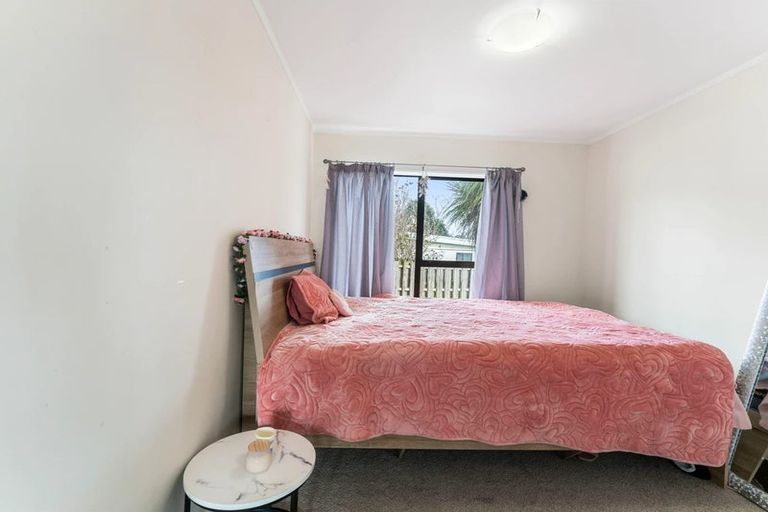 Photo of property in 61 Charntay Avenue, Clover Park, Auckland, 2019