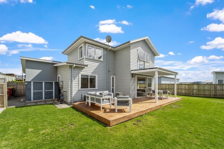 Photo of property in 21 Tyler Davies Drive, Red Beach, 0932