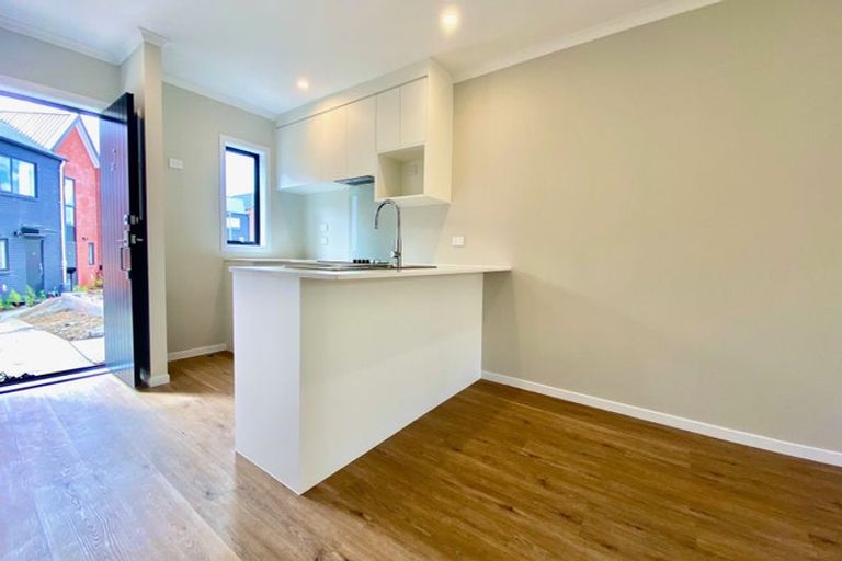 Photo of property in 38/125b Metcalfe Road, Ranui, Auckland, 0612