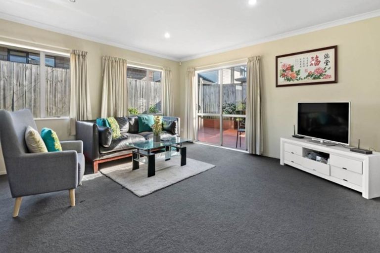 Photo of property in 11 Manning Rise, Flat Bush, Auckland, 2019