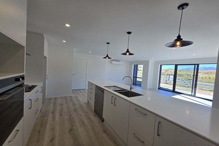 Photo of property in 26 Taurus Lane, Jacks Point, 9371