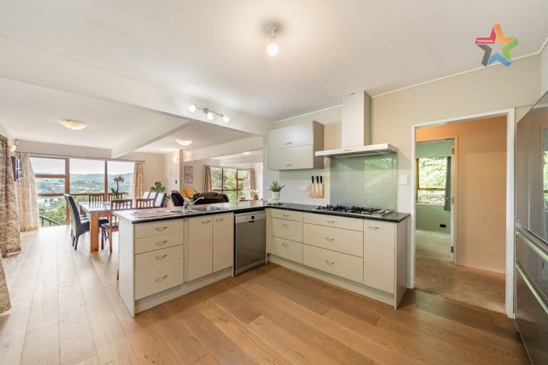 Photo of property in 128a Manuka Street, Stokes Valley, Lower Hutt, 5019