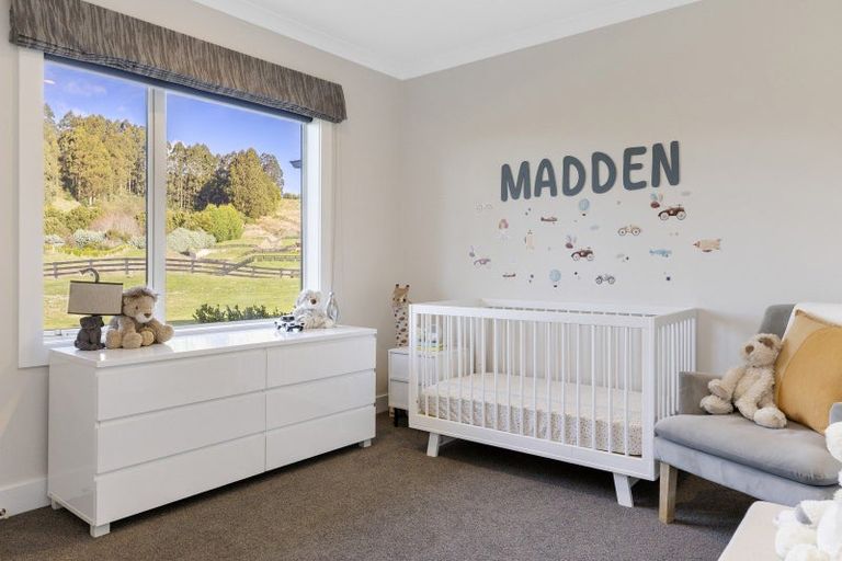 Photo of property in 7 Lochinvar Lane, Acacia Bay, Taupo, 3385