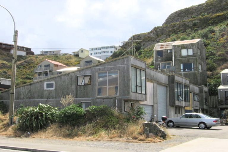 Photo of property in 1/408 The Esplanade, Island Bay, Wellington, 6023