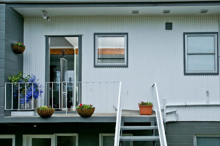 Photo of property in 6/16 Rutland Road, Stanley Point, Auckland, 0624