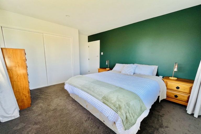 Photo of property in 35 Toorak Avenue, Avonhead, Christchurch, 8042